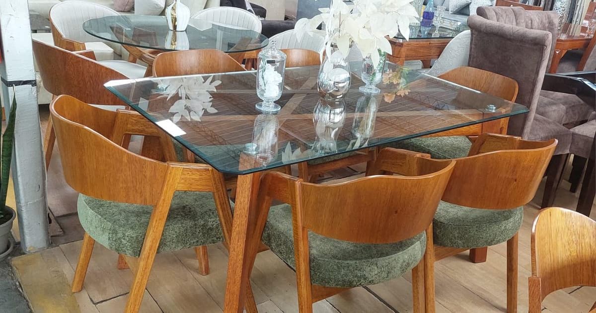 Comedor moderno de 6 sillas con mesa de vidrio templado - Comedores - Roble Miel y Nogal Oscuro | Muebles Bethel