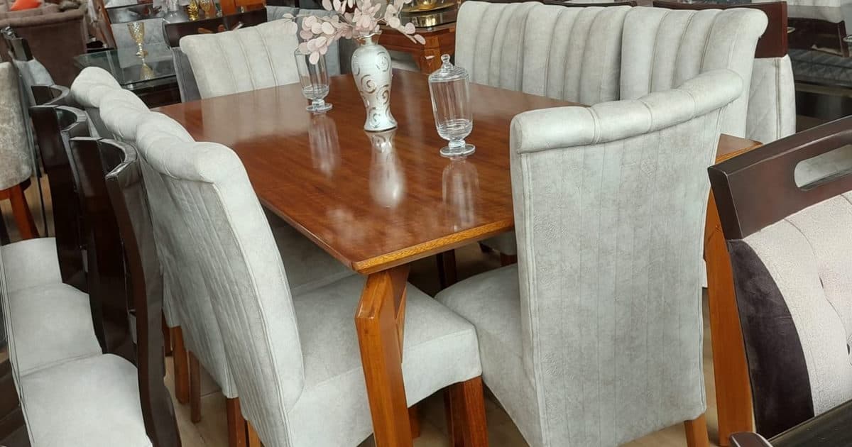 Comedor de 6 sillas tapizadas con mesa de madera maciza - Comedores - Roble Miel y Nogal Oscuro | Muebles Bethel